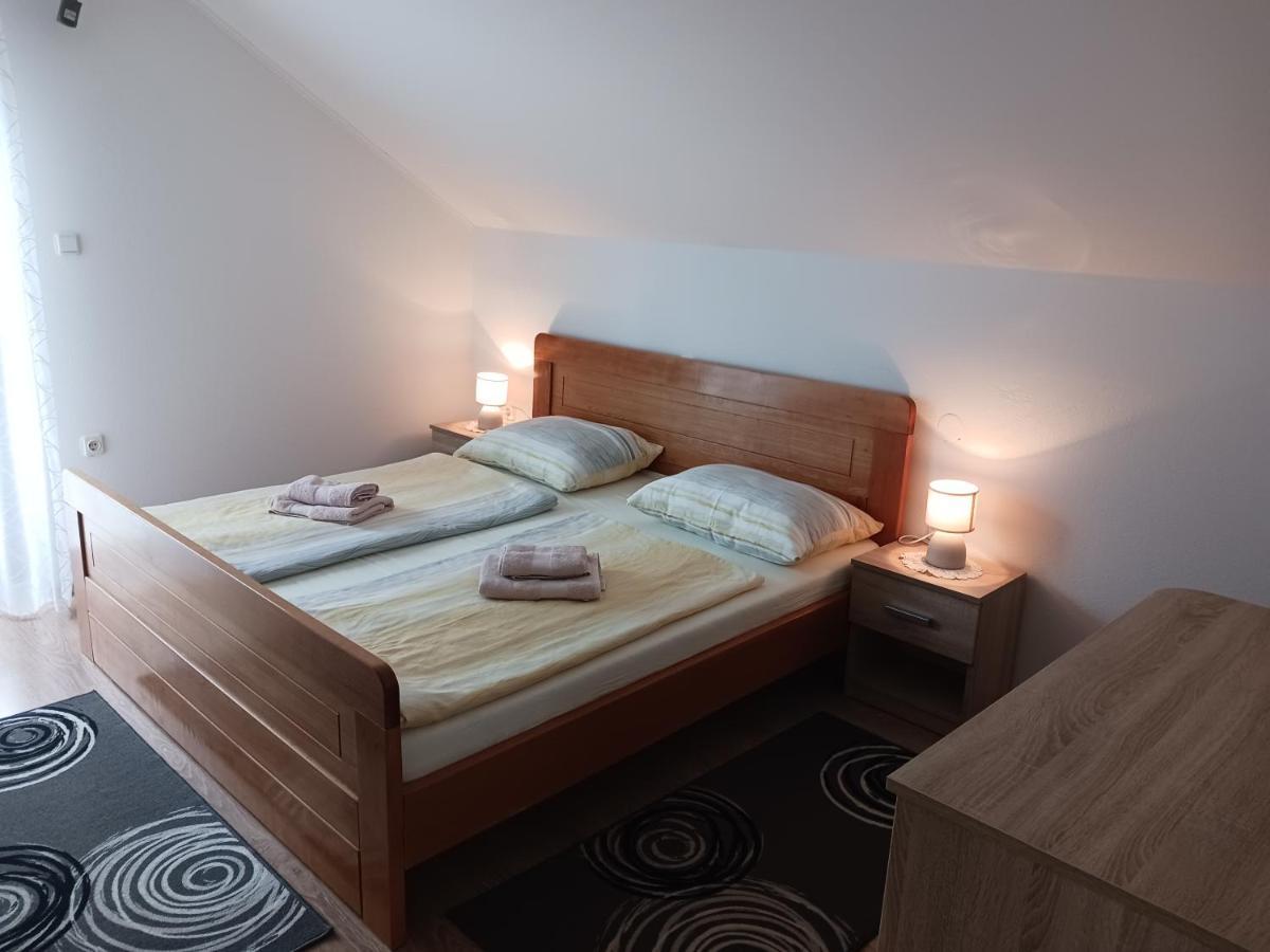 Vila M & J Krasno Polje Exteriér fotografie
