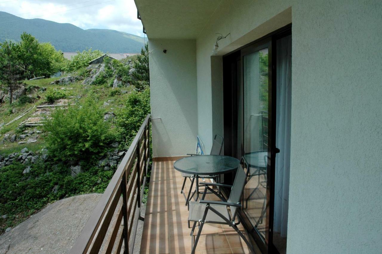 Vila M & J Krasno Polje Exteriér fotografie