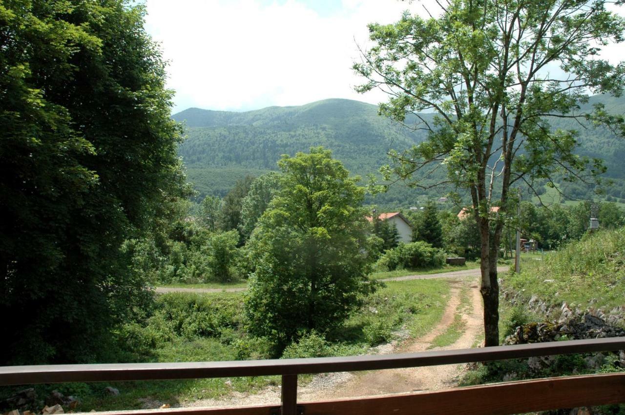 Vila M & J Krasno Polje Exteriér fotografie